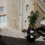 Antico Convicino & 4*