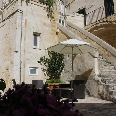 Antico Convicino & בית הארחה מטרה