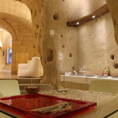 Antico Convicino & 4* מטרה