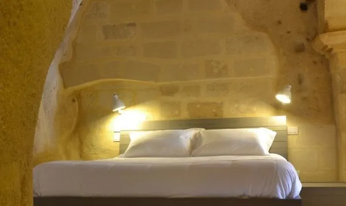 Antico Convicino & 4*